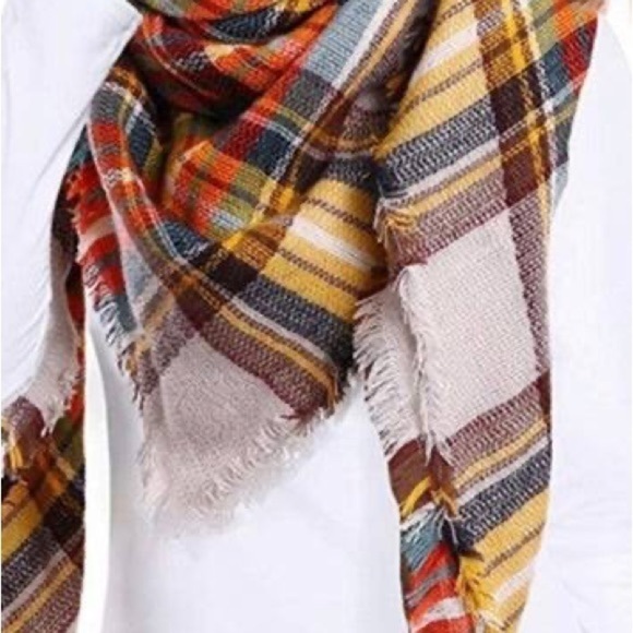 Altar’d State frayed edge blanket scarf - Picture 7 of 7